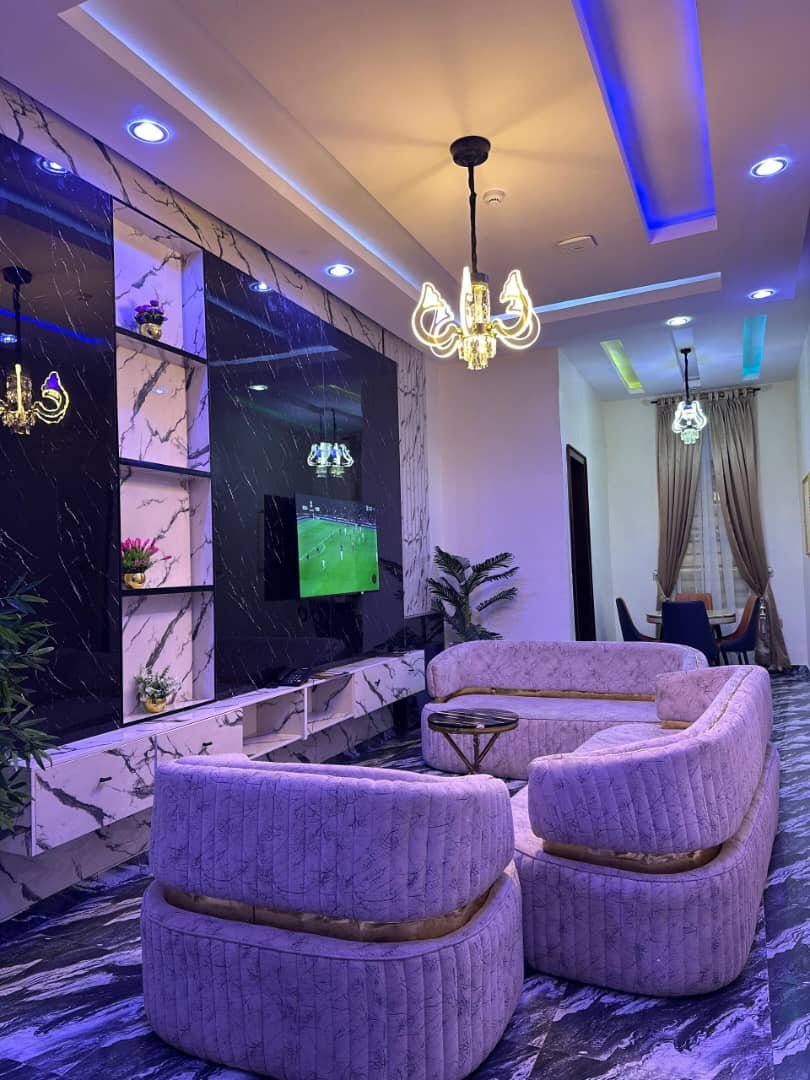 Luxury 2 Bedroom Apartment